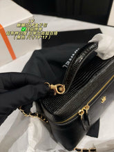 Load image into Gallery viewer, CC1504 Chanel 26A LP Lunch Box Bag / 19×17cm