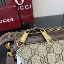 Load image into Gallery viewer, GC742 Gucci Savoy Medium Duffle Bag / 18.8"W x 11"H x 7"D / HIGHEST QUALITY VERSION