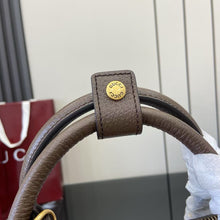 Load image into Gallery viewer, GC742 Gucci Savoy Medium Duffle Bag / 18.8"W x 11"H x 7"D / HIGHEST QUALITY VERSION