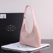 Load image into Gallery viewer, PD229 Prada Leather Shoulder Bag / 9.4x5.5inch
