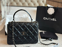 Load image into Gallery viewer, CC1002 Flap Bag with Top Handle / 6.6 × 9.8 × 4.7 in