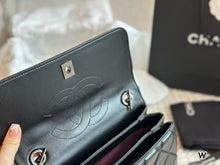 Load image into Gallery viewer, CC1002 Flap Bag with Top Handle / 6.6 × 9.8 × 4.7 in