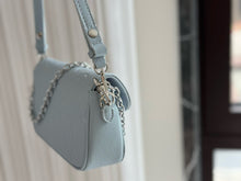 Load image into Gallery viewer, LB1024 Wallet On Chain Ivy / 9.3 x 4.7 x 1.7 inches