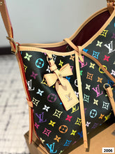 Load image into Gallery viewer, LB1206 LV x TM CarryAll PM / 11.4 x 9.4 x 4.7 inches