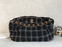 Load image into Gallery viewer, CC857 Large/Maxi Hobo Bag / HIGHEST QUALITY VERSION