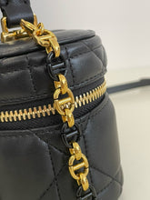 Load image into Gallery viewer, DR395 30 Montaigne Mini Vanity Case / 6.5x3x3.5inches / HIGHEST QUALITY VERSION