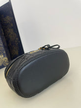 Load image into Gallery viewer, DR395 30 Montaigne Mini Vanity Case / 6.5x3x3.5inches / HIGHEST QUALITY VERSION