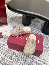 Load image into Gallery viewer, SE1635 Women's GUCCI Slipper with Crystal / Size5-9