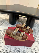 Load image into Gallery viewer, SE1633 Gucci Women's Sandal with Crystals / Size5-10