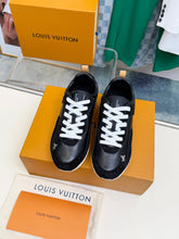 Load image into Gallery viewer, SE1768 Louis Vuitton LV Drop 300 Sneakers / Sizes 5–11