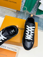Load image into Gallery viewer, SE1768 Louis Vuitton LV Drop 300 Sneakers / Sizes 5–11