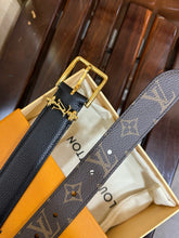 Load image into Gallery viewer, BL255 LV Flowergram 30mm Belt