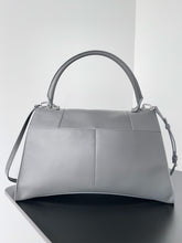 Load image into Gallery viewer, BCG058 Women's Hourglass Soft Medium Handbag / 15.3x9.8x5.9inch / HIGHEST QUALITY VERSION
