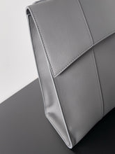 Load image into Gallery viewer, BCG058 Women's Hourglass Soft Medium Handbag / 15.3x9.8x5.9inch / HIGHEST QUALITY VERSION