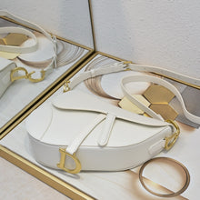 Load image into Gallery viewer, DR556 Medium Soft Saddle Bag with Strap / 9.5x8x3inches