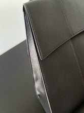 Load image into Gallery viewer, BCG059 Women's Hourglass Soft Medium Handbag / 15.3x9.8x5.9inch / HIGHEST QUALITY VERSION