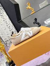 Load image into Gallery viewer, SE1643 LV Sneakerina / Size5-11