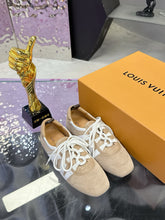 Load image into Gallery viewer, SE1643 LV Sneakerina / Size5-11