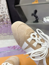 Load image into Gallery viewer, SE1643 LV Sneakerina / Size5-11