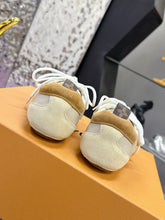 Load image into Gallery viewer, SE1644 LV Sneakerina / Size5-11