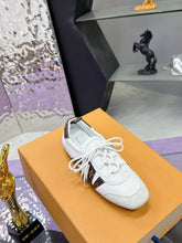 Load image into Gallery viewer, SE1646 LV Sneakerina / Size5-11