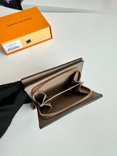 Load image into Gallery viewer, LB1143 Cléa Wallet / HIGHEST QUALITY VERSION / 4.3 x 3.3 x 1.4 inches