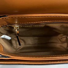 Load image into Gallery viewer, CL001 7.09x5.51x2.76inch