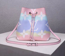 Load image into Gallery viewer, LB136 10.2x10.2x6.9inch