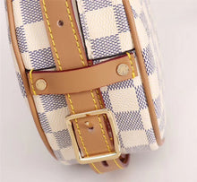 Load image into Gallery viewer, LB151 6.7x6.3x2.8inch