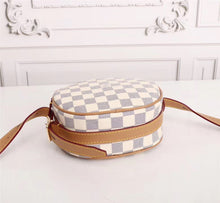 Load image into Gallery viewer, LB151 6.7x6.3x2.8inch