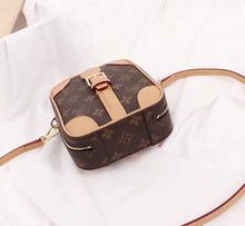 Load image into Gallery viewer, LB153 5.7x7.3x2.4inch