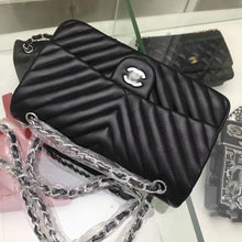 Load image into Gallery viewer, CC115 Small: 6.1x10x2.6inch Mediun: 7.7x11x3inch