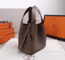 Load image into Gallery viewer, HM005 Small: 7.1x7.5x5.3inch Meduim: 8.7x9.5x7.1inch