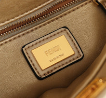 Load image into Gallery viewer, FF024 9.1x7.1x4.3inch