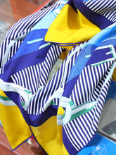 Load image into Gallery viewer, CLTH009 100%Pure Silk 140x140cm