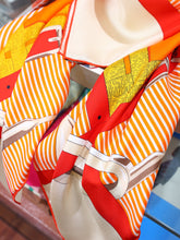 Load image into Gallery viewer, CLTH008 100%Pure Silk 140x140cm