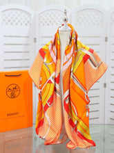 Load image into Gallery viewer, CLTH008 100%Pure Silk 140x140cm