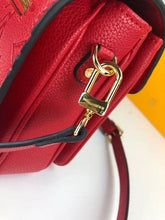 Load image into Gallery viewer, LB170 9.8x7.5x2.8 inch