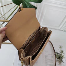 Load image into Gallery viewer, LB171 9.8x7.5x2.8 inch