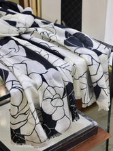 Load image into Gallery viewer, CLTH012 70%wool,30%Pure Silk 100x200