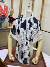 Load image into Gallery viewer, CLTH012 70%wool,30%Pure Silk 100x200