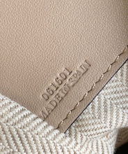 Load image into Gallery viewer, LWE008 HIGHEST QUALITY VERSION Small:11.4x5.5x10.2inch Medium:13.8x6.7x12.6inch