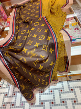 Load image into Gallery viewer, CLTH015 70%wool,30%Pure Silk 100x200cm