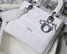 Load image into Gallery viewer, DR052 HIGHEST QUALITY VERSION 9.5x7.9x4.3inch