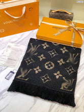 Load image into Gallery viewer, CLTH024 94%wool,4% Pure Silk,3%Dacron175x30x30cm