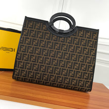 Load image into Gallery viewer, FF025 Small:10.6x9.1x4.3inch Medium:17.3x14.2x6.3inch