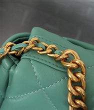 Load image into Gallery viewer, CC048 Small 6.3x10.2x3.5 inch Medium 7.9x11.8x3.9 inch