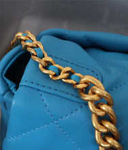 Load image into Gallery viewer, CC048 Small 6.3x10.2x3.5 inch Medium 7.9x11.8x3.9 inch