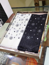 Load image into Gallery viewer, CLTH037 100%wool 110x200cm