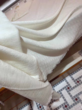 Load image into Gallery viewer, CLTH038 100%wool 110x200cm